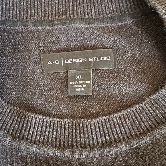Men’s size XL SWEATERS - Picture 4 of 6